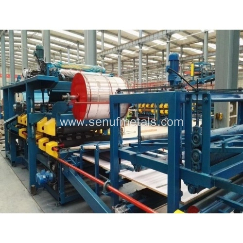 Cladding steel sheets EPS and rockwool sandwich panel forming machine (3)